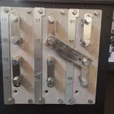 Copper link terminal board used to set the output voltage of the 200 kW generator
